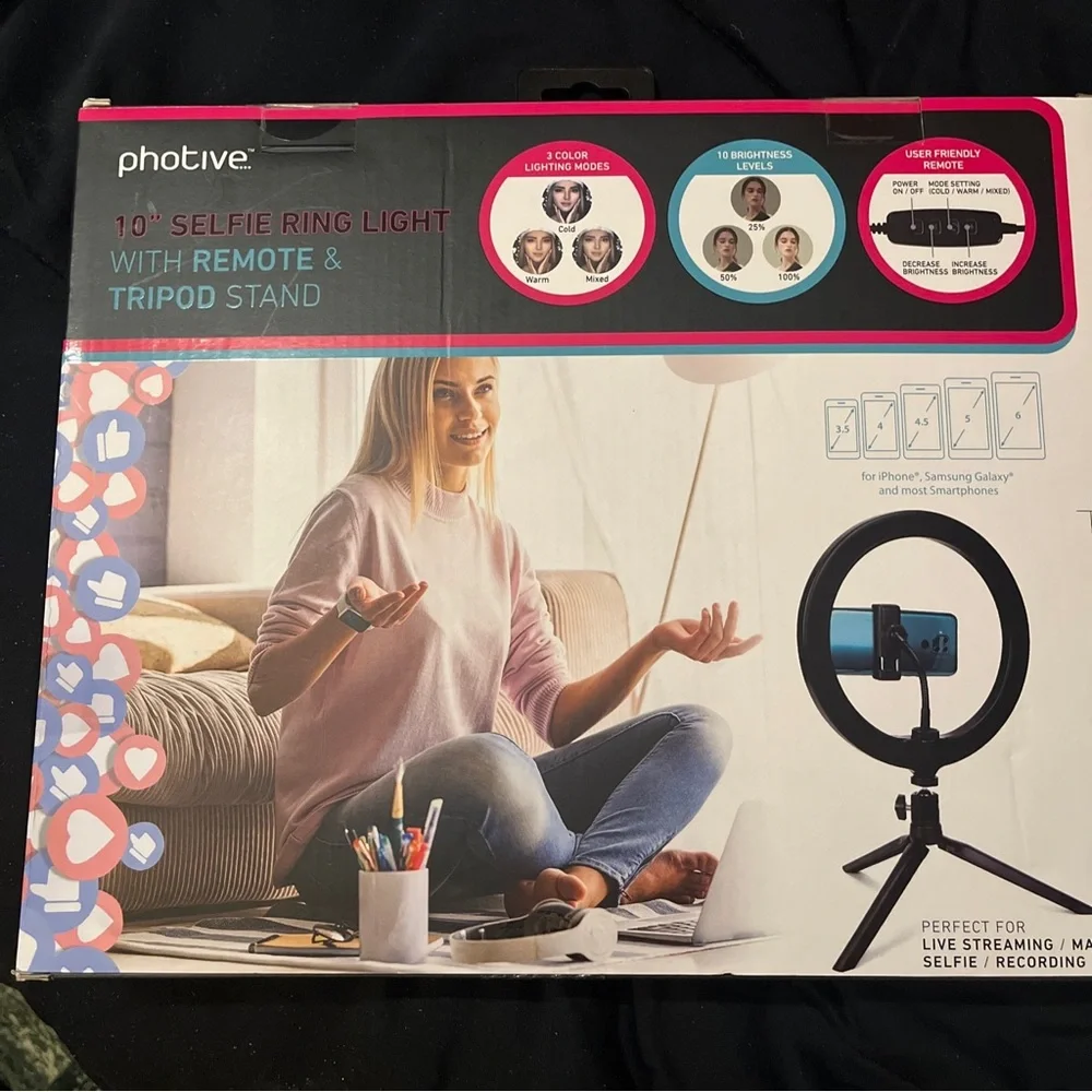 Tripod selfie light with remote
